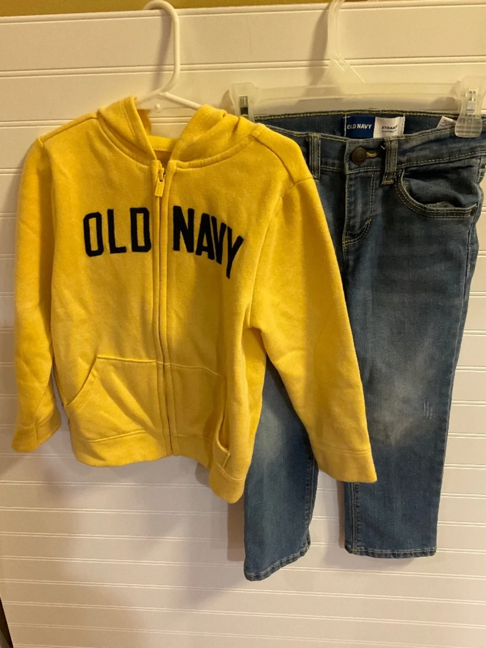 Old Navy Bundle Yellow Hoodie Size: 5T & Denim Jeans Size: 4T Bundle Pre Owned